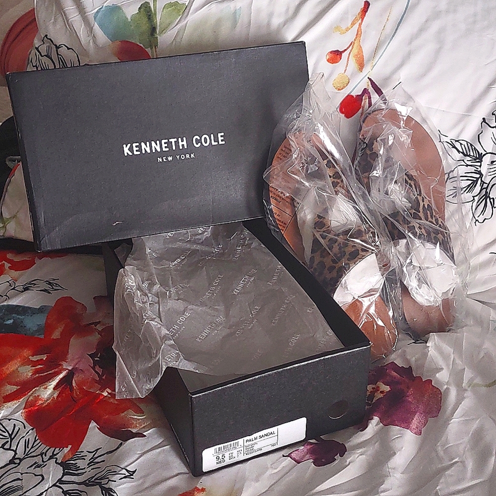 KENNETH COLE PALM SANDALS *NATURAL CALF-HAIR - Picture 15 of 17